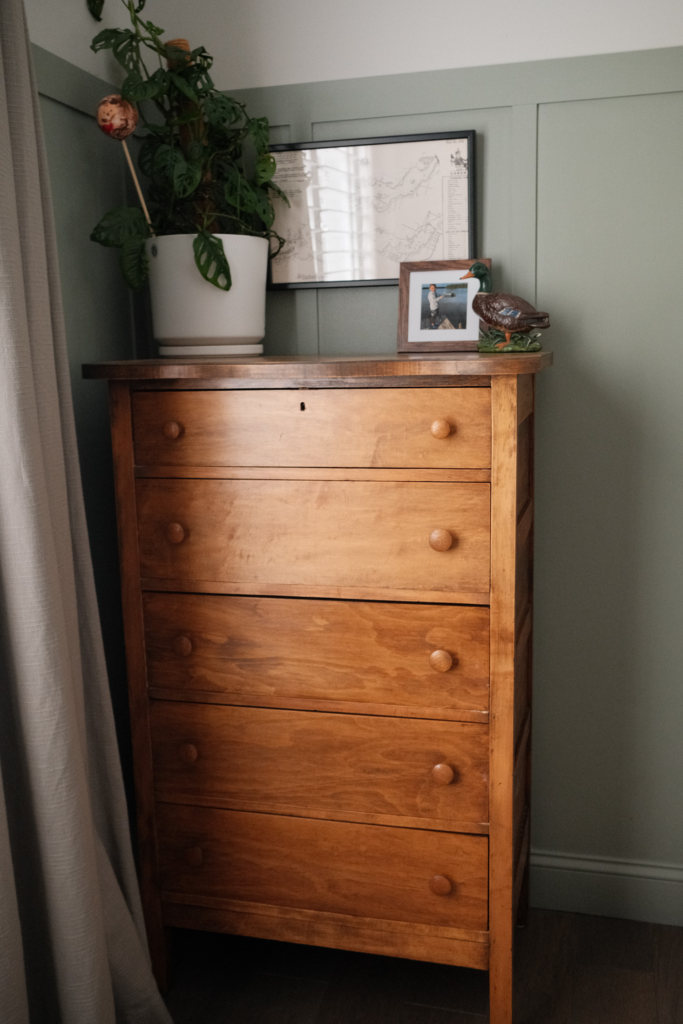 Antique dresser for collected cozy boys bedroom